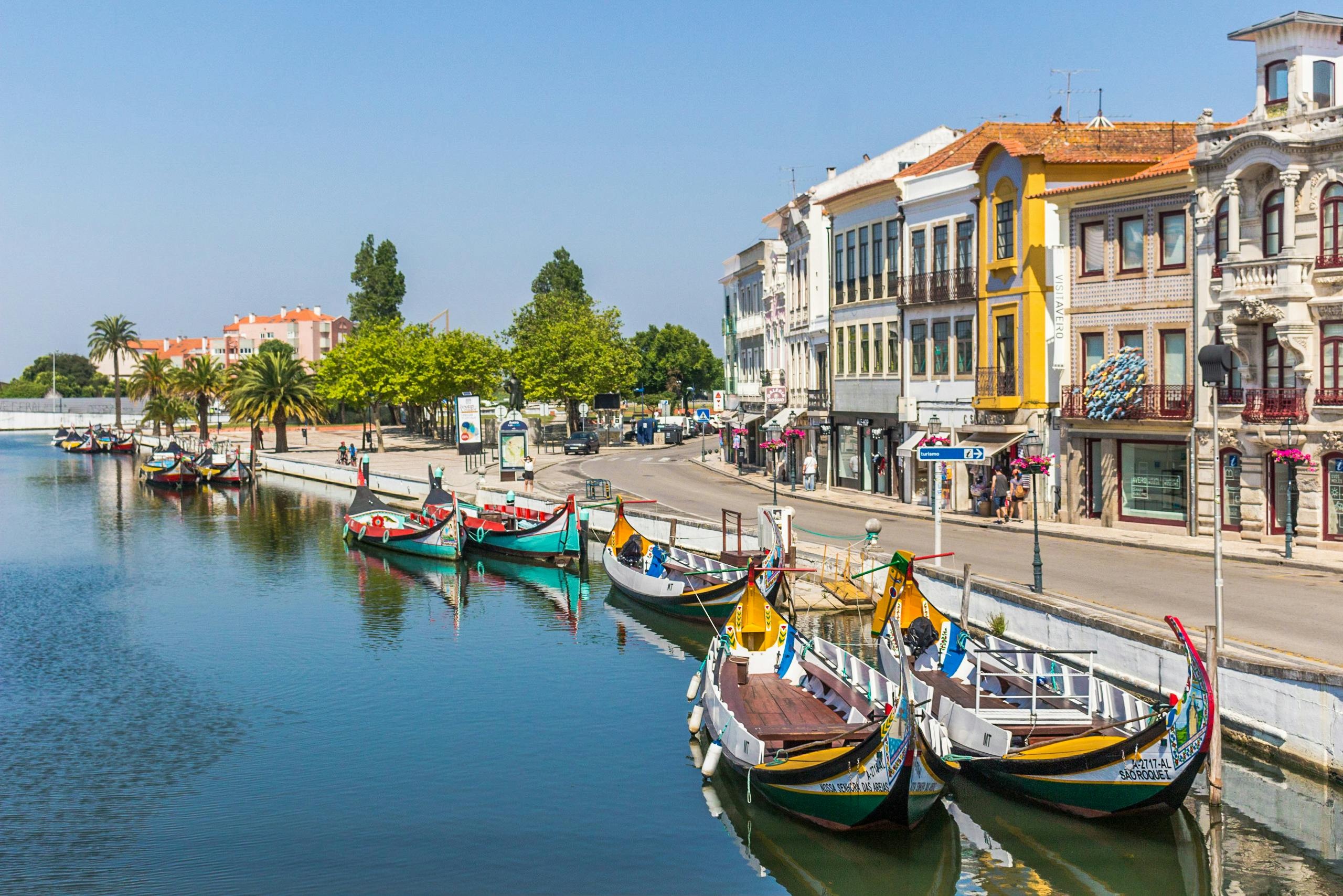 Aveiro canals with Art Nouveau buildings