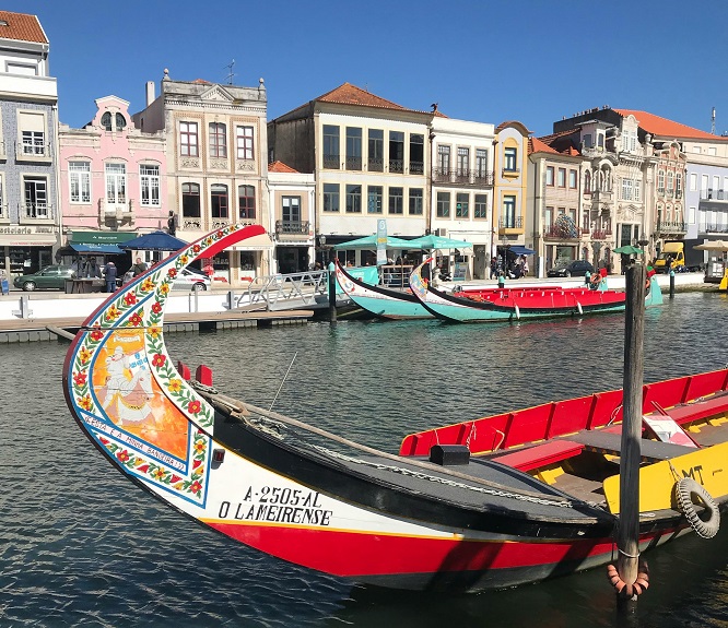 Serene Aveiro canal scene