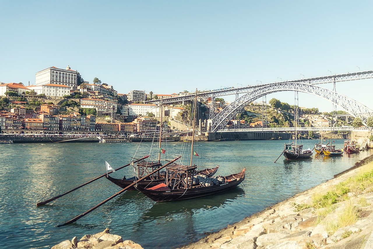 Douro & Vinho Verde Private Tour: Duration: ~8–9 hours — Exclusive VIP Experience